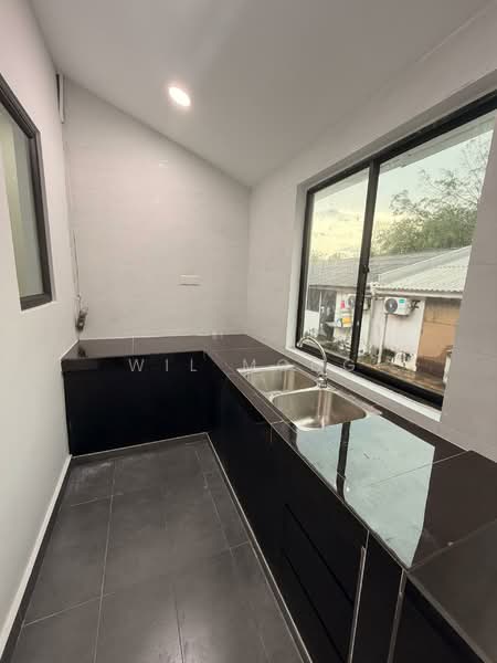 Rumah Teres 1 Tingkat untuk Dijual di Taman Johor Jaya (Johor Bahru) - Wil Mong - Kitchen - PropertyGuru.com.my