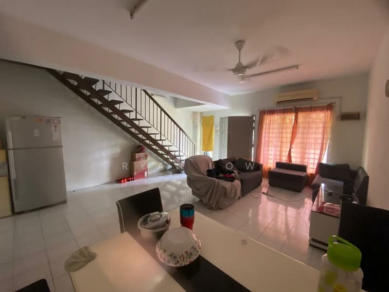 2-storey Terraced House for Sale in Bandar Mahkota Cheras (Cheras) - Ryan Low - Living Room - PropertyGuru.com.my