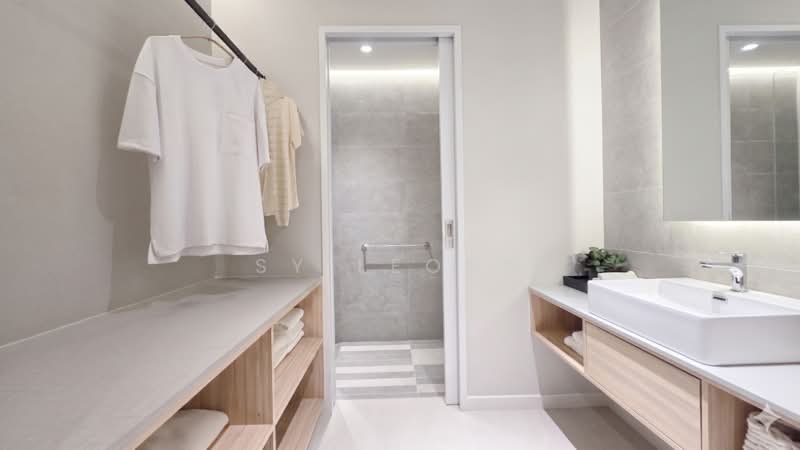 Service Residence for Sale at Breeze Hill Service Apartments, Tropicana Avalon - SY Leong - Bathroom - PropertyGuru.com.my