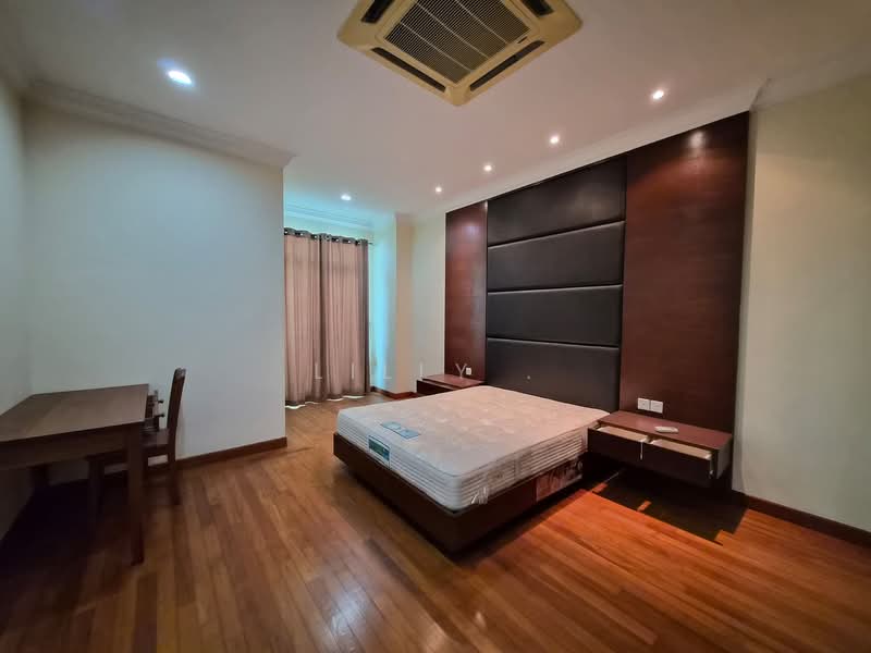 Condominium for Rent at Gurney Palace - Lilly . - Bedroom - PropertyGuru.com.my