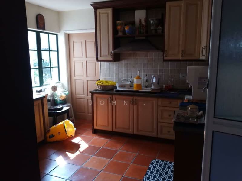 Bungalow for Sale in College Heights Garden Resort (Setul) - John . - Kitchen - PropertyGuru.com.my