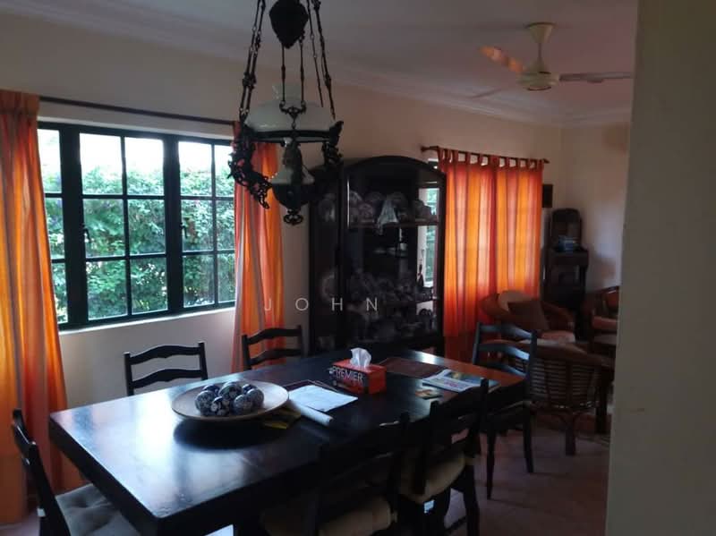 Bungalow for Sale in College Heights Garden Resort (Setul) - John . - Dining Room - PropertyGuru.com.my