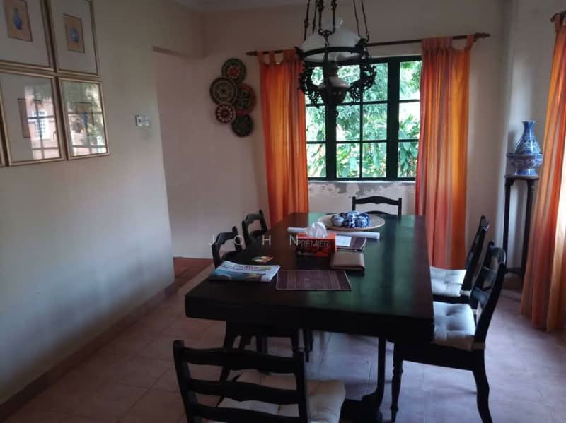 Bungalow for Sale in College Heights Garden Resort (Setul) - John . - Dining Room - PropertyGuru.com.my