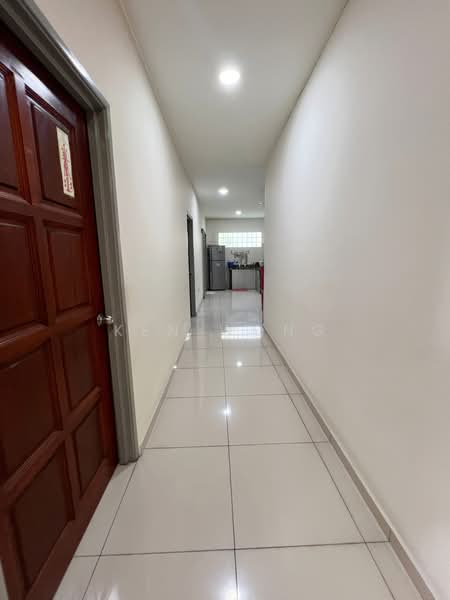 1-storey Terraced House for Sale in Petaling Jaya (Selangor) - Ken Wong - Corridor - PropertyGuru.com.my
