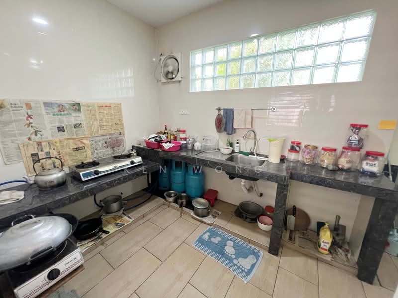 1-storey Terraced House for Sale in Petaling Jaya (Selangor) - Ken Wong - Kitchen - PropertyGuru.com.my