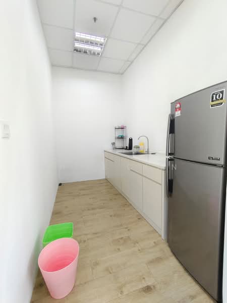 Pejabat untuk Disewa di Kampung Kerinchi (Bangsar South) (Kuala Lumpur) - Chloe Chan - Kitchen - PropertyGuru.com.my