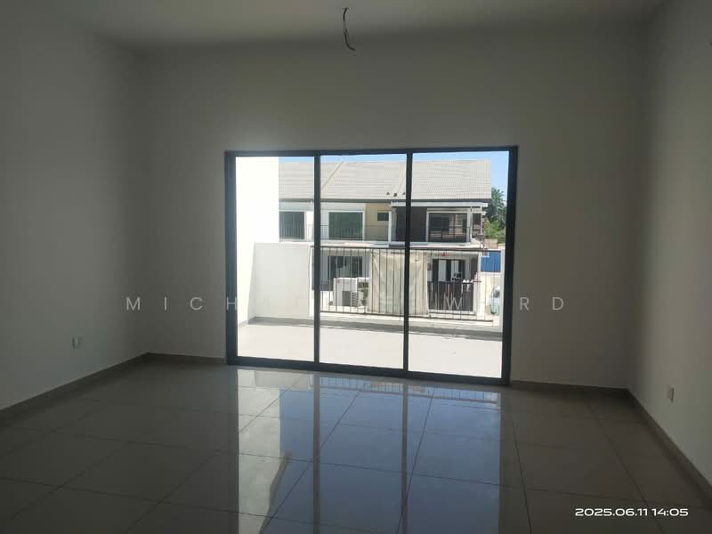 2-storey Terraced House for Sale in Klang (Selangor) - Michael Edward - Balcony - PropertyGuru.com.my