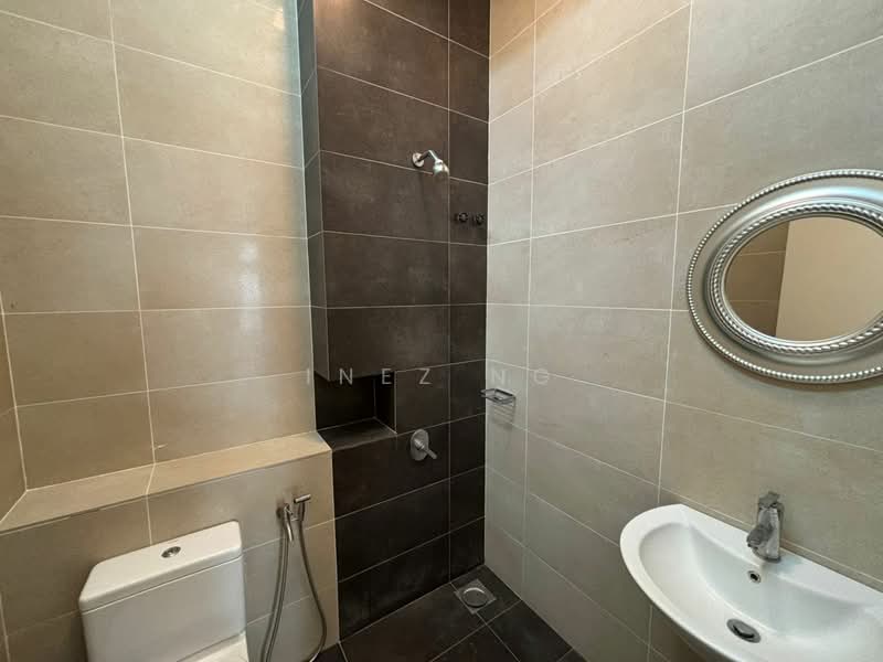 Rumah Berkembar untuk Disewa di Iskandar Puteri (Nusajaya) (Johor) - Inez Ng - Bathroom - PropertyGuru.com.my