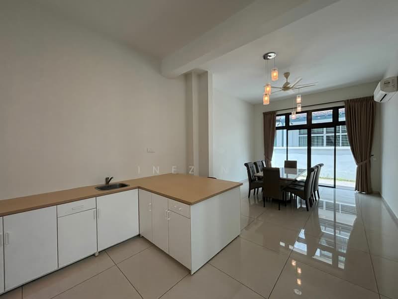 Rumah Berkembar untuk Disewa di Iskandar Puteri (Nusajaya) (Johor) - Inez Ng - Dining Room - PropertyGuru.com.my
