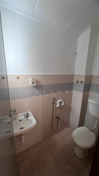 Townhouse for Sale in Rawang (Selangor) - Marcus Lee - Bathroom - PropertyGuru.com.my