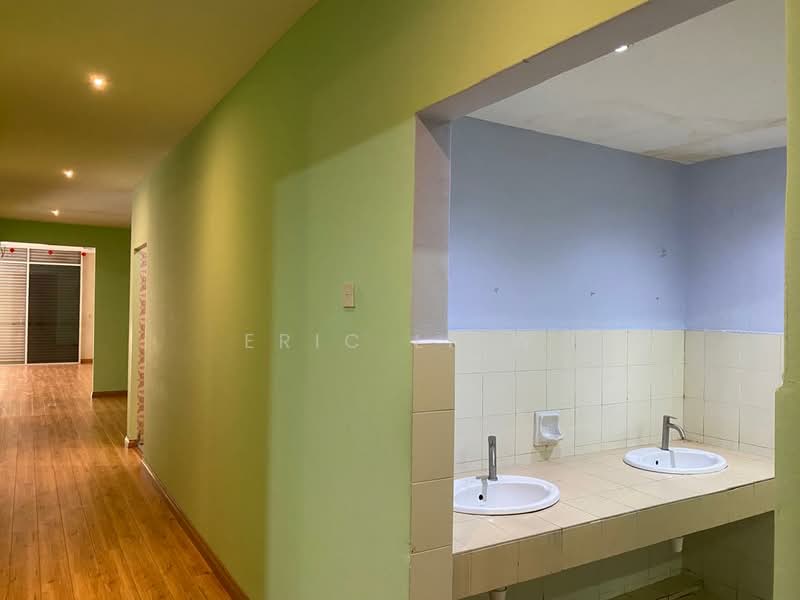 Shop for Rent in Bandar Mahkota Cheras (Cheras) - Eric Liew - Corridor - PropertyGuru.com.my