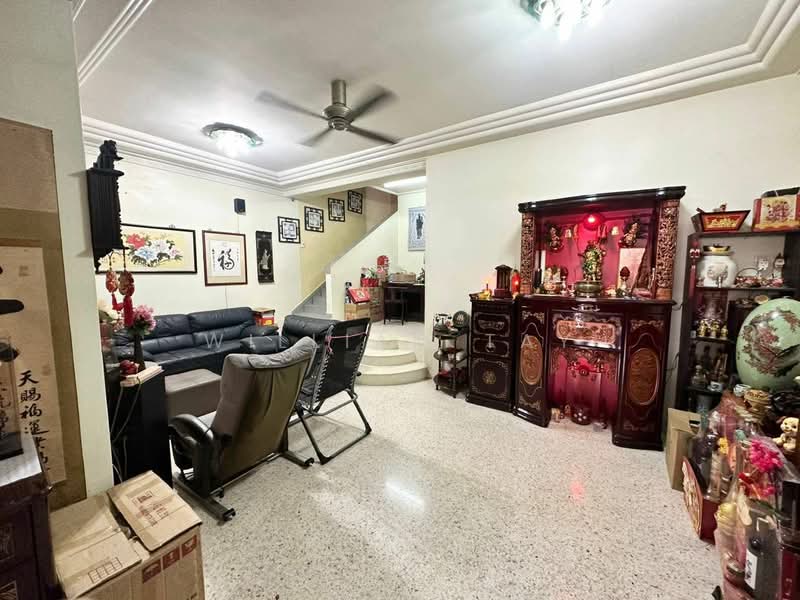 2-storey Terraced House for Sale in Taman Pelangi (Johor Bahru) - William Tay - Living Room - PropertyGuru.com.my