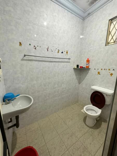 2-storey Terraced House for Sale in Taman Pelangi (Johor Bahru) - William Tay - Bathroom - PropertyGuru.com.my