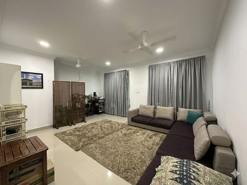 Rumah Berkembar untuk Dijual di Shah Alam (Selangor) - Intan Musa - Living Room - PropertyGuru.com.my