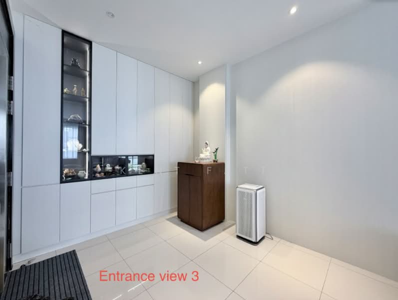 Rumah Berkembar untuk Dijual di Eco Majestic (Semenyih) - Kent Fatt - Entrance - PropertyGuru.com.my