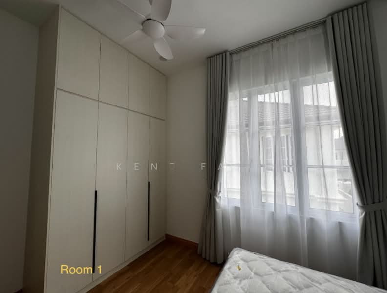 Rumah Berkembar untuk Dijual di Eco Majestic (Semenyih) - Kent Fatt - Bedroom - PropertyGuru.com.my