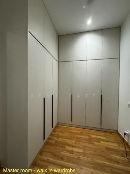 Rumah Berkembar untuk Dijual di Eco Majestic (Semenyih) - Kent Fatt - Master Bedroom - PropertyGuru.com.my