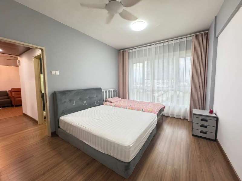 Kondominium untuk Dijual di First Residence (Residensi Unggul) - Jack Liew - Bedroom - PropertyGuru.com.my