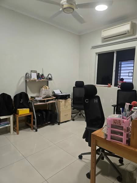 Rumah Teres 3 Tingkat untuk Dijual di Taman Fadason (Kepong) - Jasemin Chia - Study - PropertyGuru.com.my