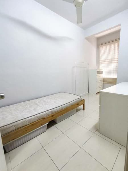 Rumah Teres 2 Tingkat untuk Dijual di Bandar Saujana Putra (Tanjong Duabelas) - Cassell . - Bedroom - PropertyGuru.com.my