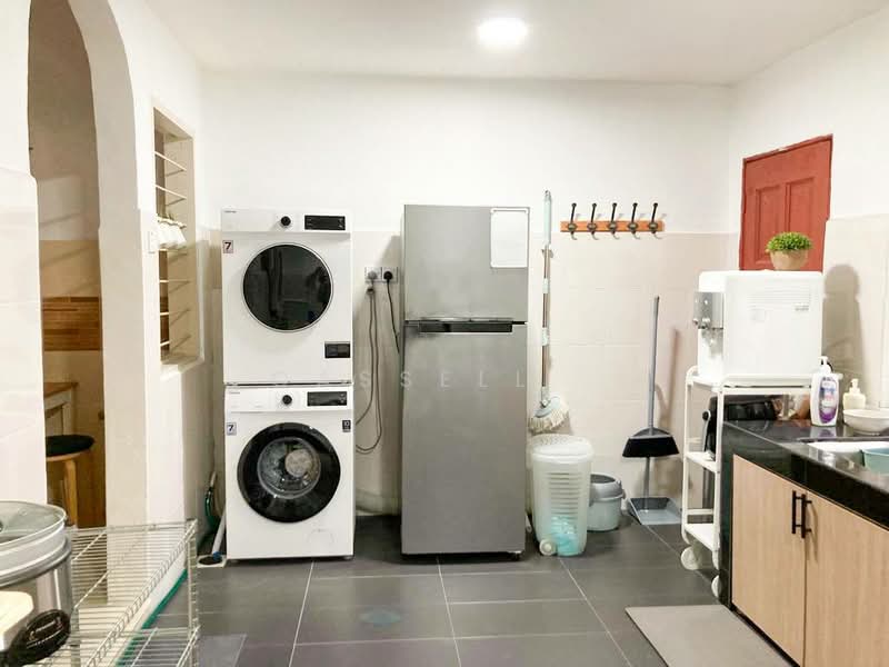 Rumah Teres 2 Tingkat untuk Dijual di Bandar Saujana Putra (Tanjong Duabelas) - Cassell . - Kitchen - PropertyGuru.com.my