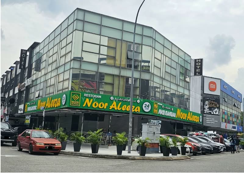 Shop / Office for Sale in Sungai Besi (Kuala Lumpur) - YY Wong - Exterior - PropertyGuru.com.my