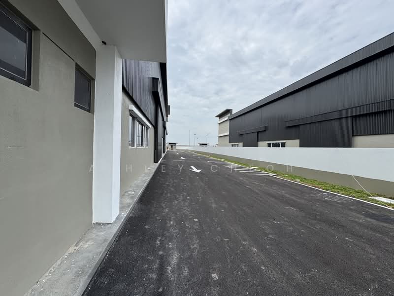 Factory for Rent in Bandar Serenia (Dengkil) - Ashley Cheoh - Exterior - PropertyGuru.com.my