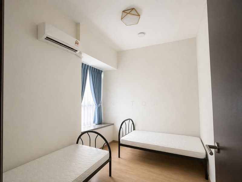 Condominium for Sale at Amberside @ Country Garden Danga Bay - Alan Toh - Bedroom - PropertyGuru.com.my