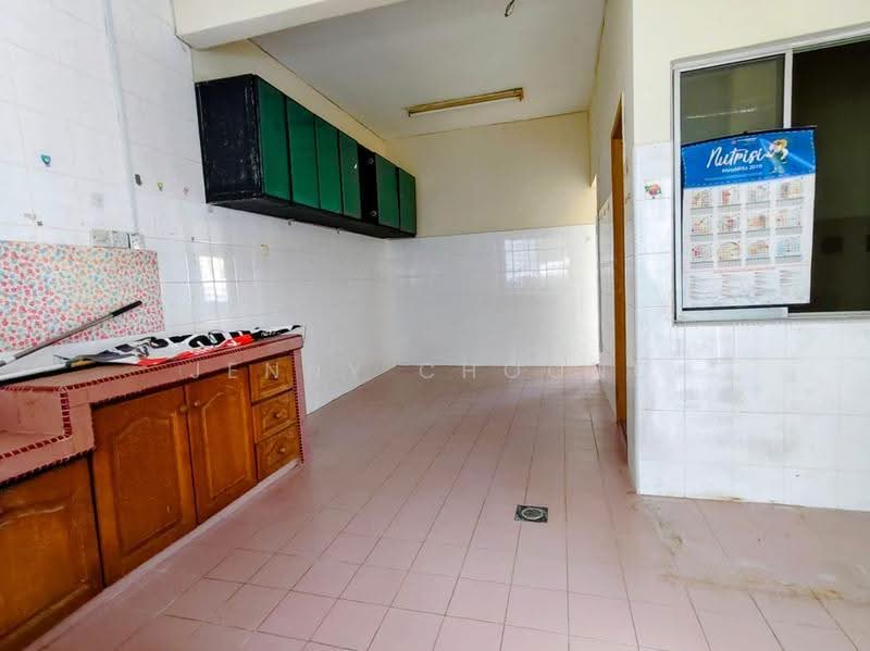 Rumah Teres 2-Tingkat untuk Dijual di Taman Saga (Ampang) - Jenny Choong - Kitchen - PropertyGuru.com.my