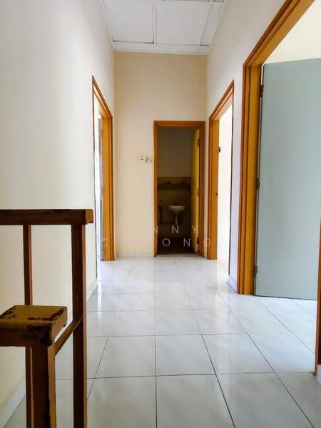 Rumah Teres 2-Tingkat untuk Dijual di Taman Saga (Ampang) - Jenny Choong - Corridor - PropertyGuru.com.my