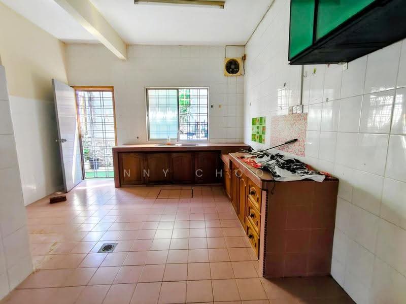 Rumah Teres 2-Tingkat untuk Dijual di Taman Saga (Ampang) - Jenny Choong - Kitchen - PropertyGuru.com.my