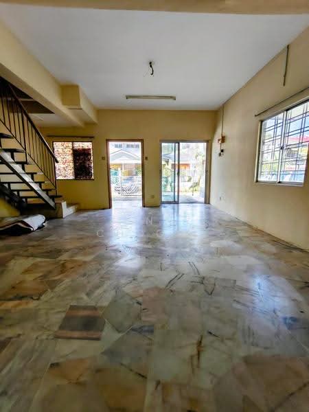 Rumah Teres 2-Tingkat untuk Dijual di Taman Saga (Ampang) - Jenny Choong - Living Room - PropertyGuru.com.my