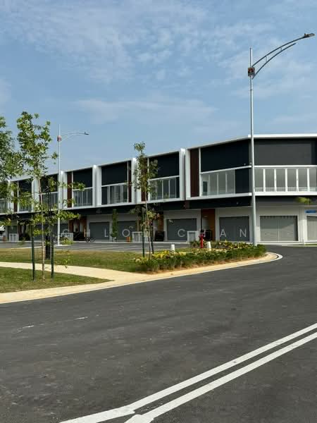Shop / Office for Rent in Bandar Serenia (Dengkil) - Chloe Chan - Exterior - PropertyGuru.com.my