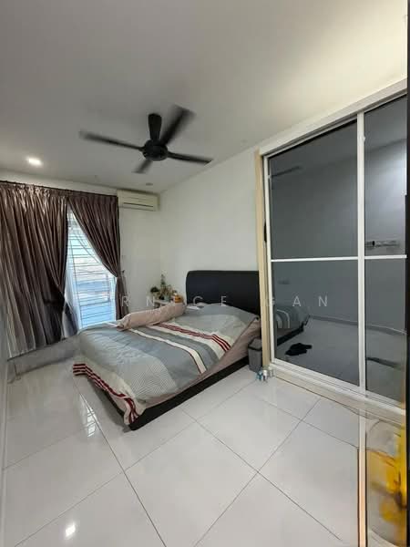 2-storey Terraced House for Sale in Taman Johor Jaya (Johor Bahru) - Bernice Gan - Bedroom - PropertyGuru.com.my