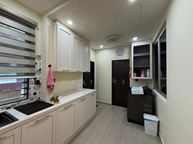 2-storey Terraced House for Sale in Bandar Seri Impian (Kluang) - Shanel Tee - Kitchen - PropertyGuru.com.my