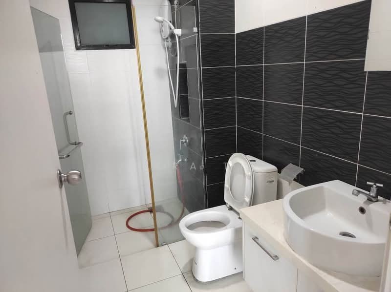Service Residence for Sale at The Platino Serviced Apartment - Tara Ti - Bathroom - PropertyGuru.com.my
