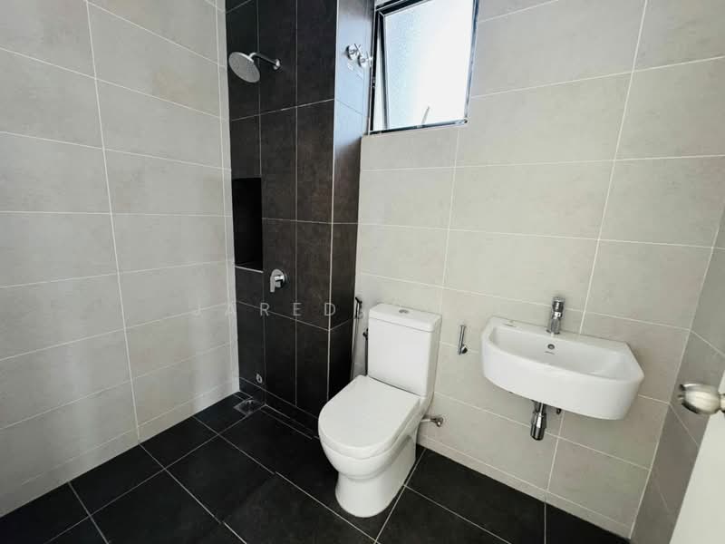 Bungalow for Sale in Semenyih (Selangor) - Jared Wong - Bathroom - PropertyGuru.com.my