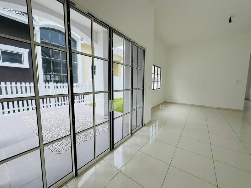 Bungalow for Sale in Semenyih (Selangor) - Jared Wong - Living Room - PropertyGuru.com.my