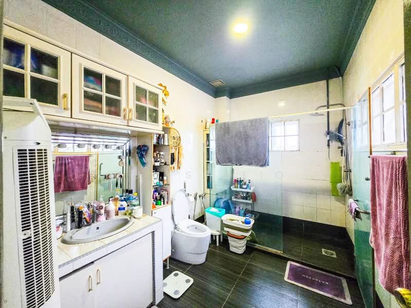 Bungalow for Sale in Ampang (Selangor) - Zul Syafiq - Bathroom - PropertyGuru.com.my