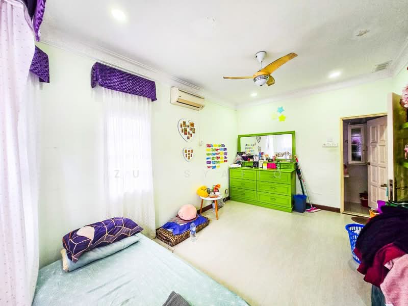 Bungalow for Sale in Ampang (Selangor) - Zul Syafiq - Bedroom - PropertyGuru.com.my