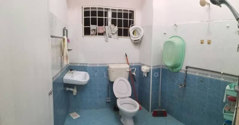 Residential Land for Sale in Taman Seremban Jaya (Rantau) - Philip Ng - Bathroom - PropertyGuru.com.my