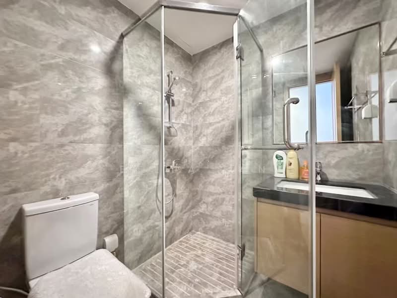 Condominium for Sale at R&F Princess Cove Phase 2-Seine Region - Bella Tan - Bathroom - PropertyGuru.com.my