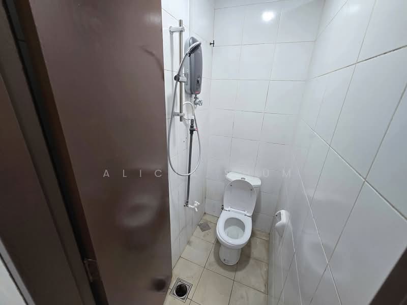 Kedai / Pejabat untuk Disewa di Johor Bahru (Johor) - Alicia Shum - Bathroom - PropertyGuru.com.my