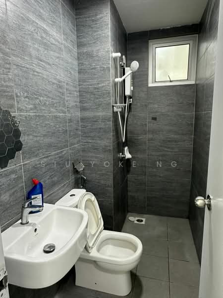 Servis Apartment untuk Disewa di Gaya Resort Homes - Siu Yoke Ng - Bathroom - PropertyGuru.com.my