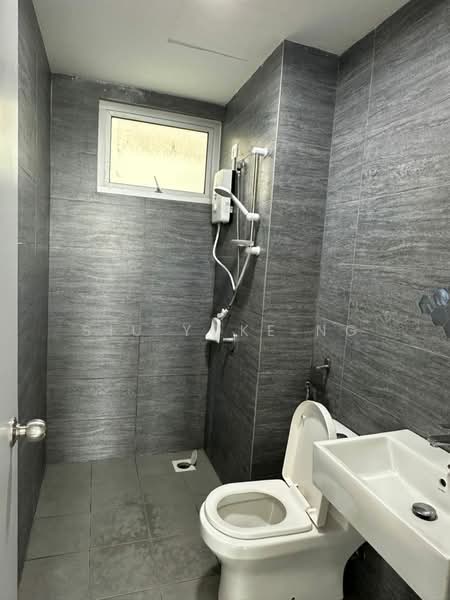 Servis Apartment untuk Disewa di Gaya Resort Homes - Siu Yoke Ng - Bathroom - PropertyGuru.com.my