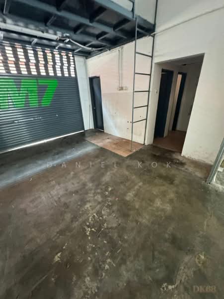 Kedai untuk Dijual di Alam Budiman (Shah Alam) - Daniel Kok - Interior - PropertyGuru.com.my