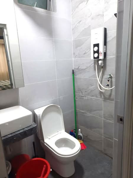 Apartment for Sale at Bayu Puteri 1 - Jacob Chua - Bathroom - PropertyGuru.com.my