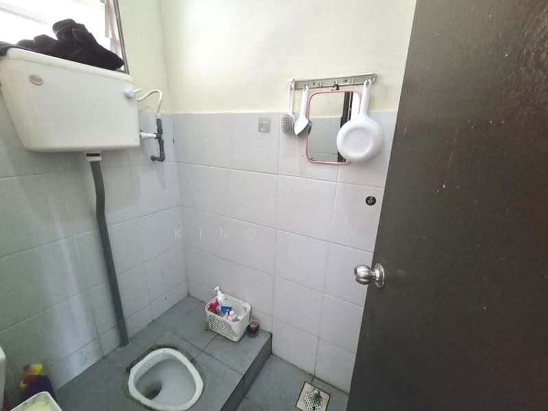 Rumah Teres 2 Tingkat untuk Dijual di Taman Scientex Pasir Gudang (Pasir Gudang) - Kino Jaw - Bathroom - PropertyGuru.com.my