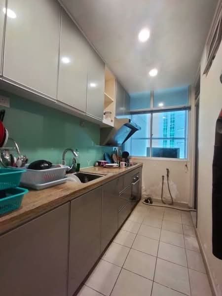 Kondominium untuk Disewa di Suasana Sentral Loft - Diyana . - Kitchen - PropertyGuru.com.my