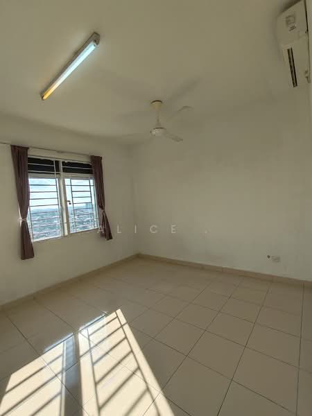 Condominium for Sale at Pearl Avenue - Alice . - Interior - PropertyGuru.com.my